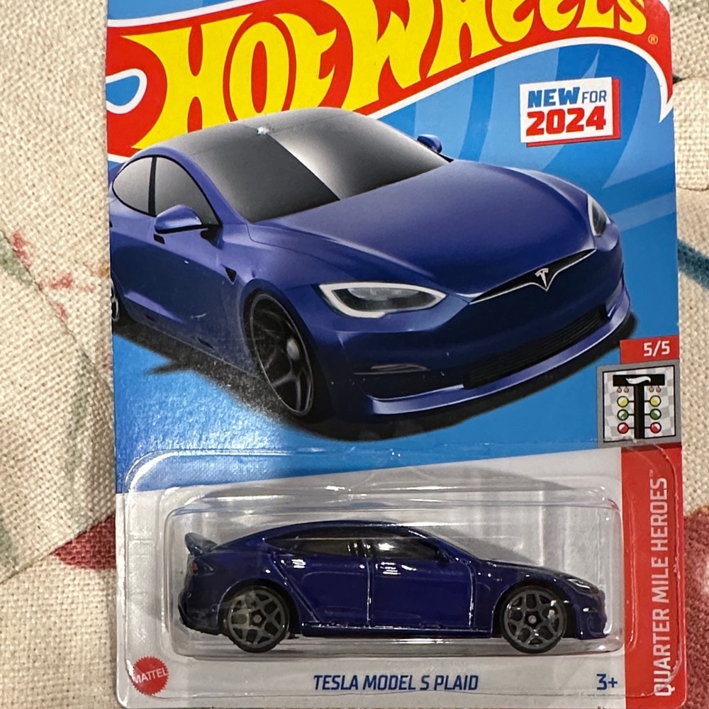 Mattel Hot Wheels Tesla Model S Plaid - Dark Blue